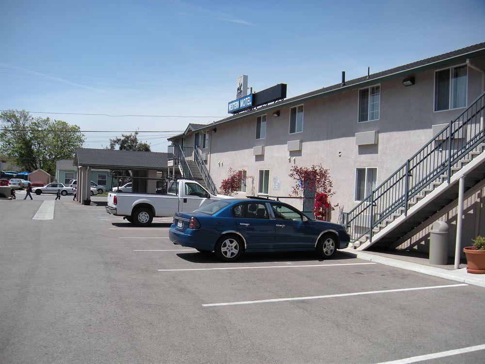 Western Motel Salinas Luaran gambar